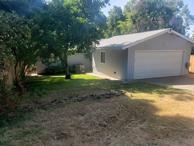 Building Photo - Updated Home in Old Town Auburn