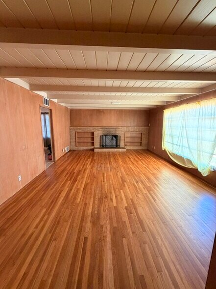 Building Photo - 615 Geer Ct
