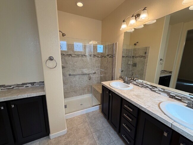 Building Photo - "Charming 3-Bed Brighton Home with Granite Touches & Cozy Fireplace!"
