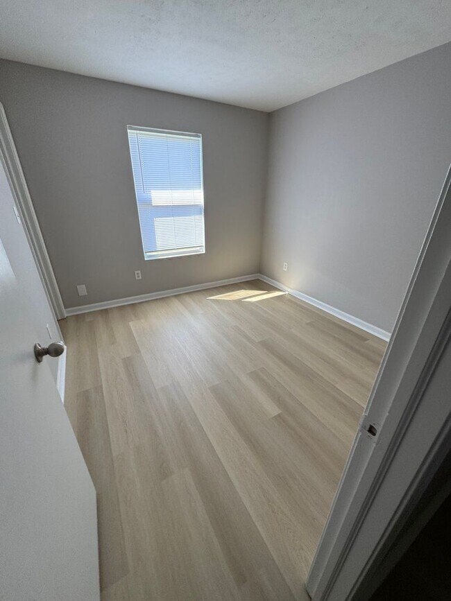 Building Photo - 4074 Lassen Ln