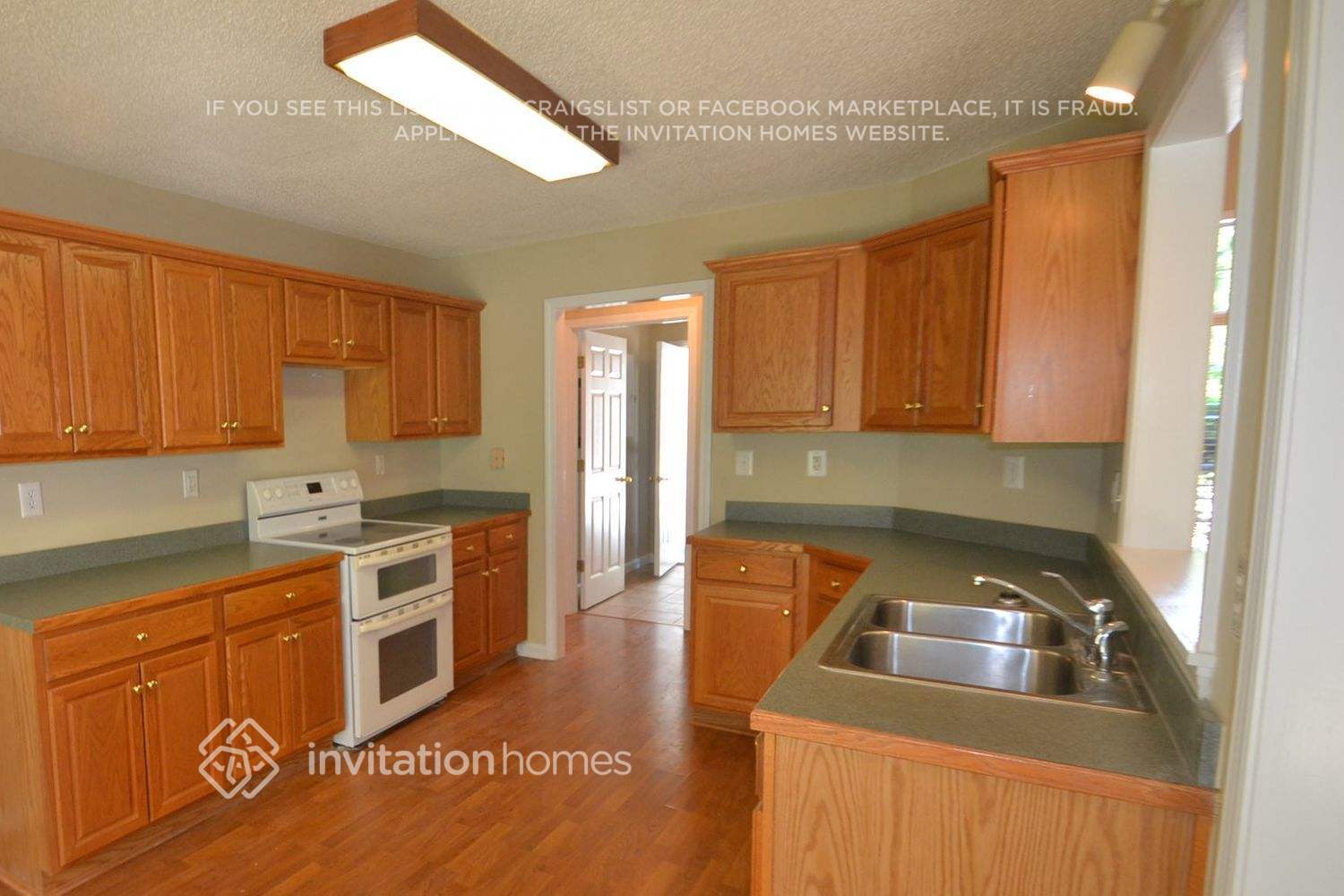 Building Photo - 290 Baldwin Ct