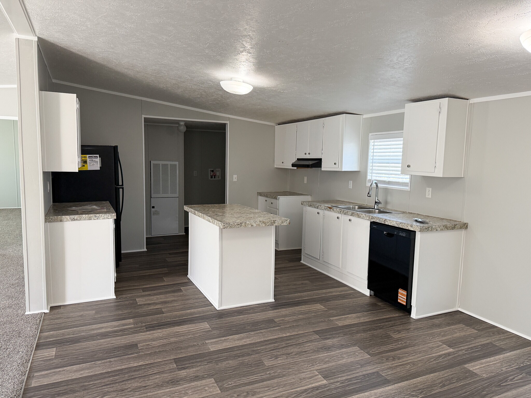 Building Photo - 120 Parma Ct