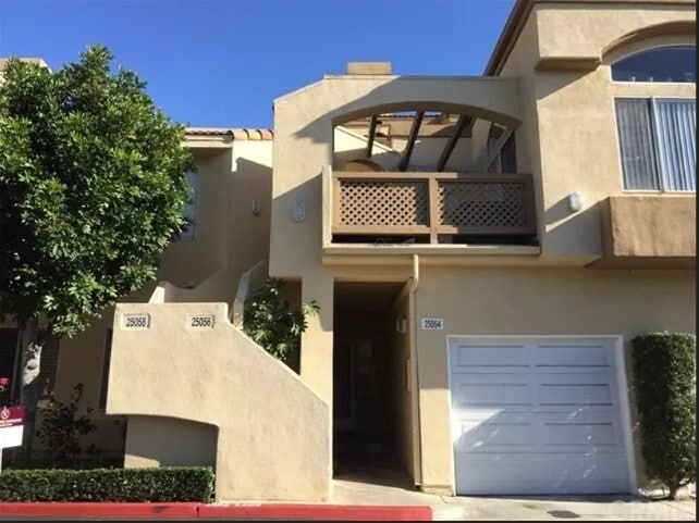 Building Photo - 25054 El Carrizo