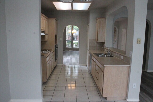 Building Photo - 3623 Rodale Way