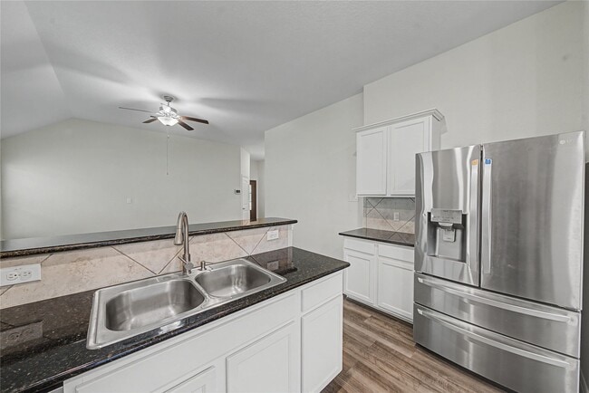 Building Photo - 3715 Singing Flower Ln