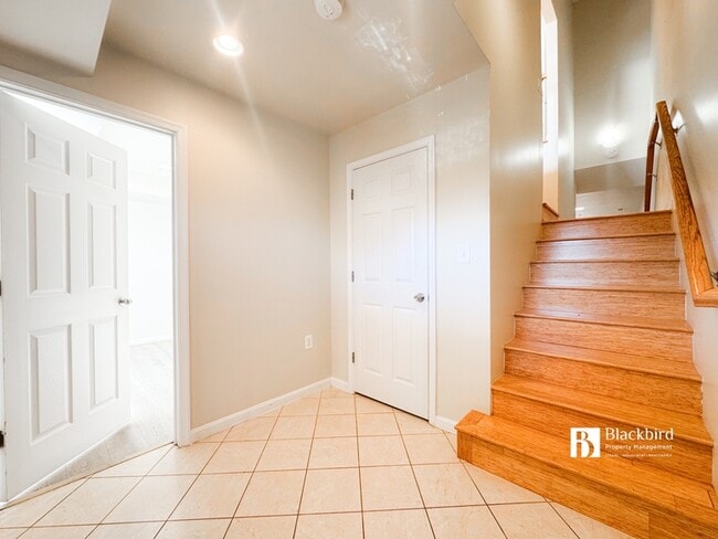 Building Photo - 5030 B St SE