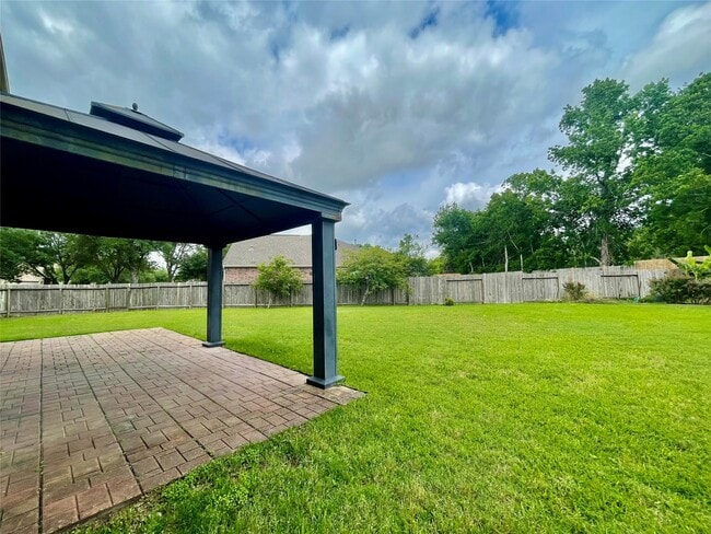 Building Photo - 20801 Sheridan Heights Ln