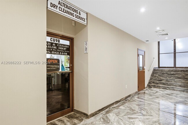 Building Photo - 5401 Collins Ave
