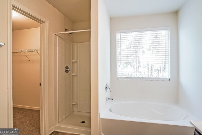 Building Photo - 3934 Sitka Dr