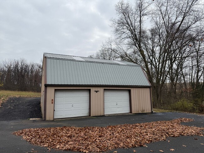 Building Photo - 3 Bedroom Annville Home