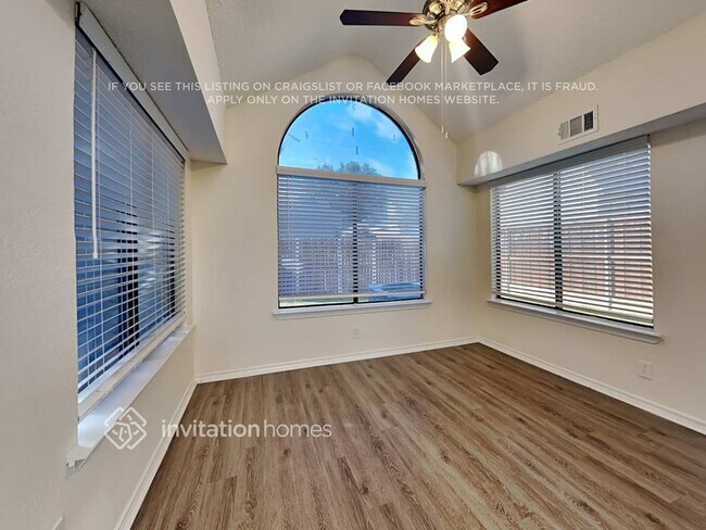 Building Photo - 1136 Settlers Way