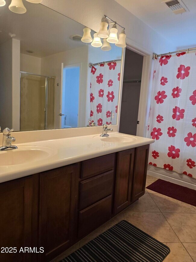 Building Photo - 16206 N 22nd Ln