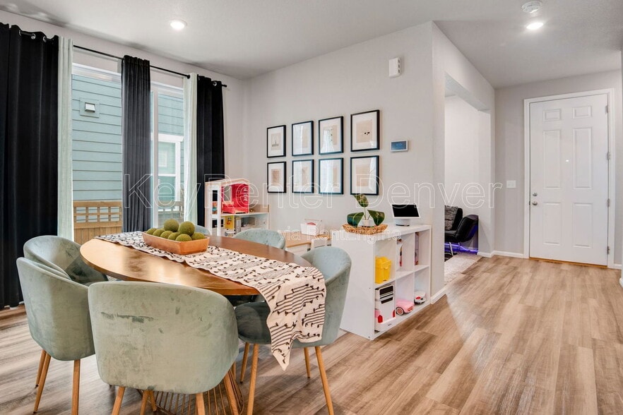 Building Photo - 18320 E Mississippi Ave