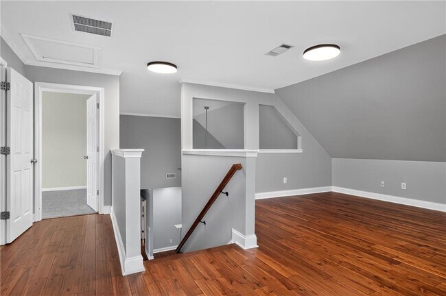 Building Photo - 5428 Spelman Dr