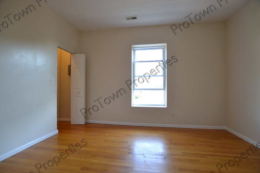 Building Photo - 309 Herkimer St