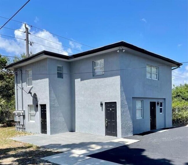 Building Photo - 1033 NW 3rd Ave