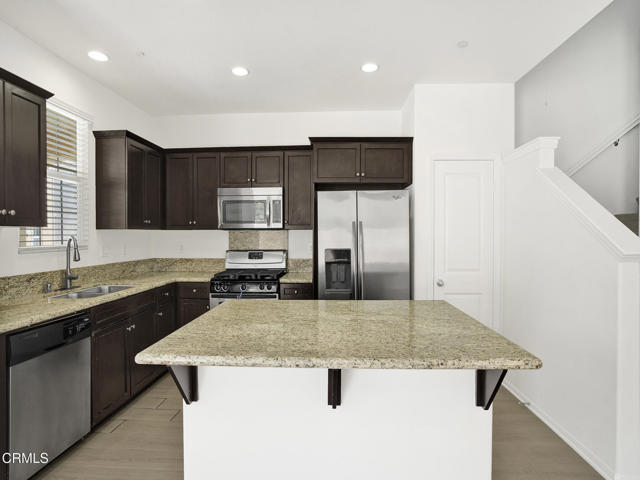 Building Photo - 2949 Palmera Ln
