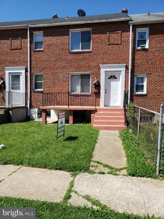 Building Photo - 5338 Nelson Ave