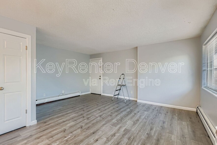 Building Photo - 2880 Eliot Cir