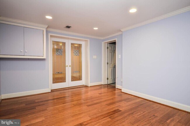 Building Photo - 7026 Elizabeth Dr