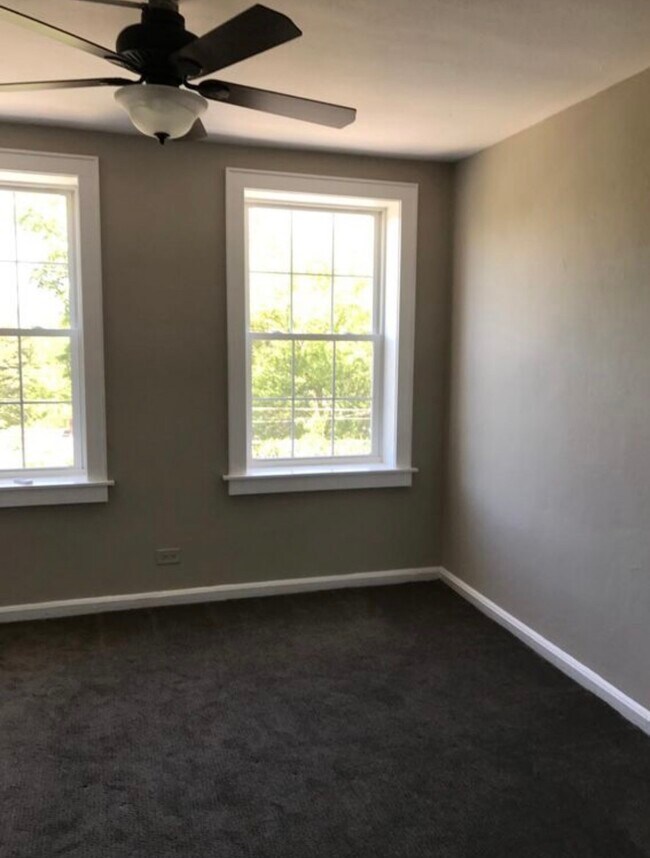 Building Photo - 601 Cleveland St