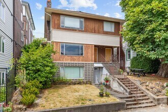 Building Photo - 5152