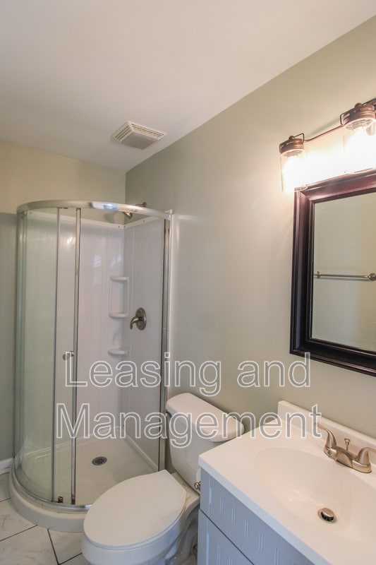 Building Photo - 1087 Bexley St