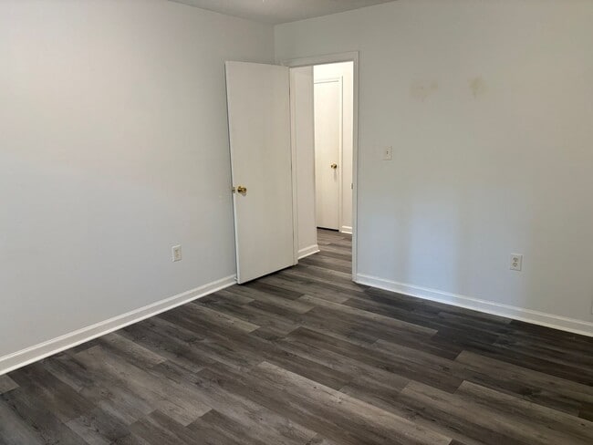 Building Photo - 108 Beaver Pond Loop