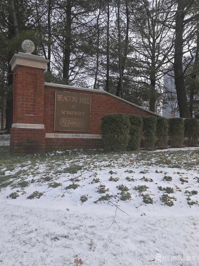 Building Photo - 9 Ruby Ct