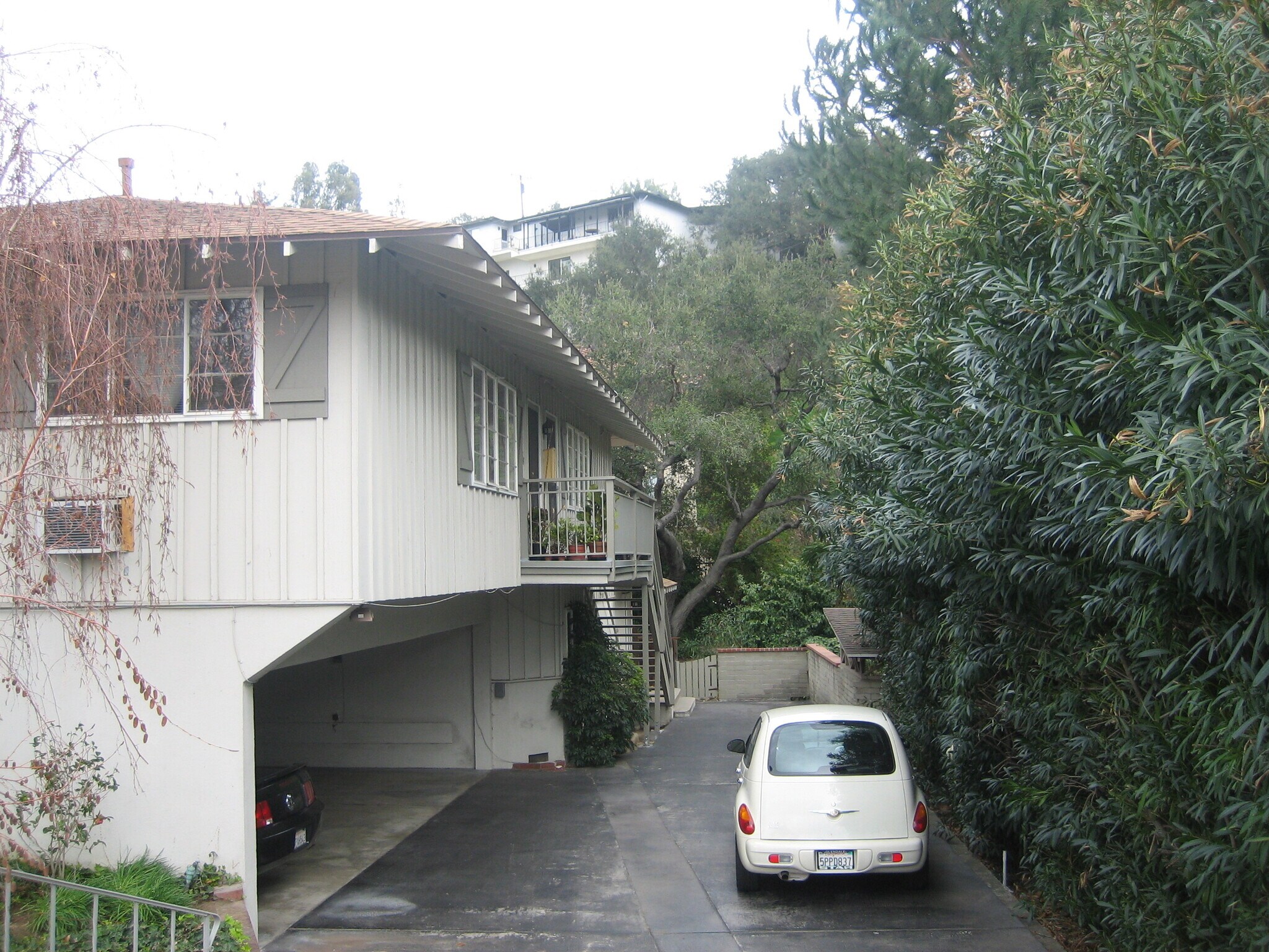 Driveway and parking - 3918 Park Pl