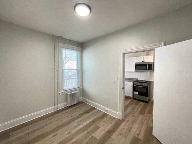 Building Photo - 73 6th St