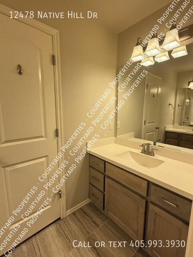 Building Photo - 12478 Native Hill Dr