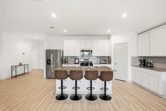 Building Photo - 3411 Ter Lndg Ct