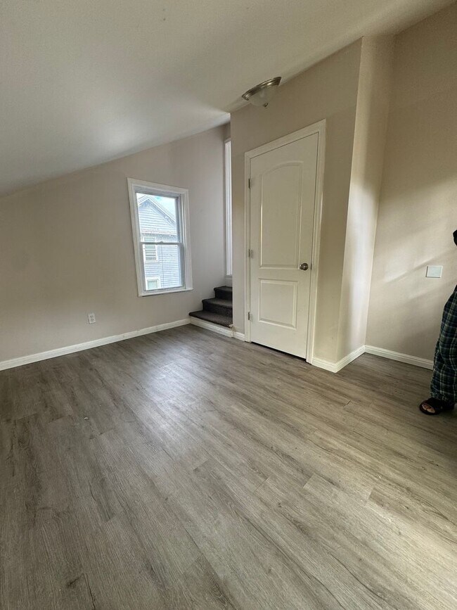 Building Photo - 36 Orange St