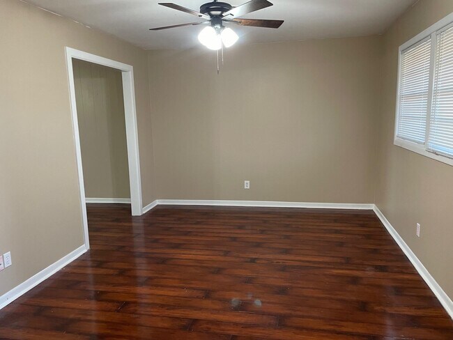 Building Photo - 3715 45th St