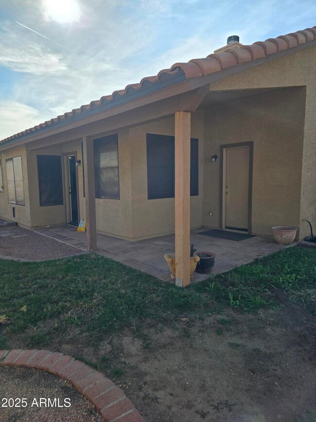 Building Photo - 5946 E Aire Libre Ln