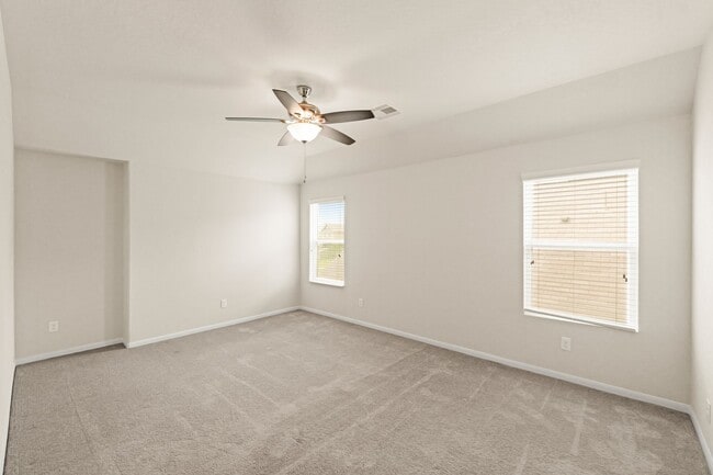 Building Photo - 16401 Olive Sparrow Dr