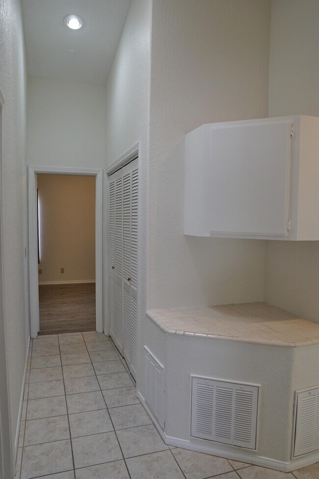 Building Photo - 54015 Avenida Juarez