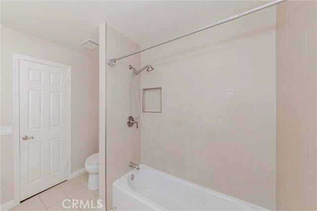 Building Photo - 2422 Coventry Cir