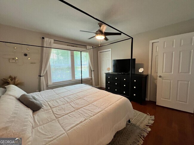 Building Photo - 1961 Browns Mill Rd SE