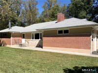 Building Photo - 17 Pond Ln