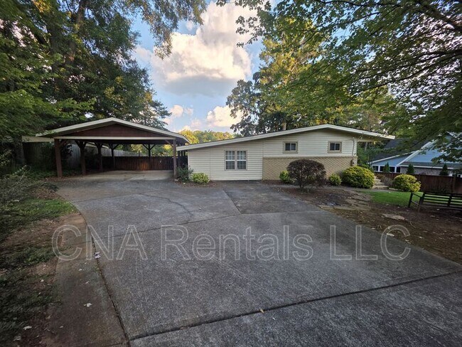 Primary Photo - 3659 Ashwood Dr SE
