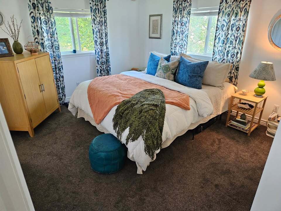 Building Photo - 175 W 400 S