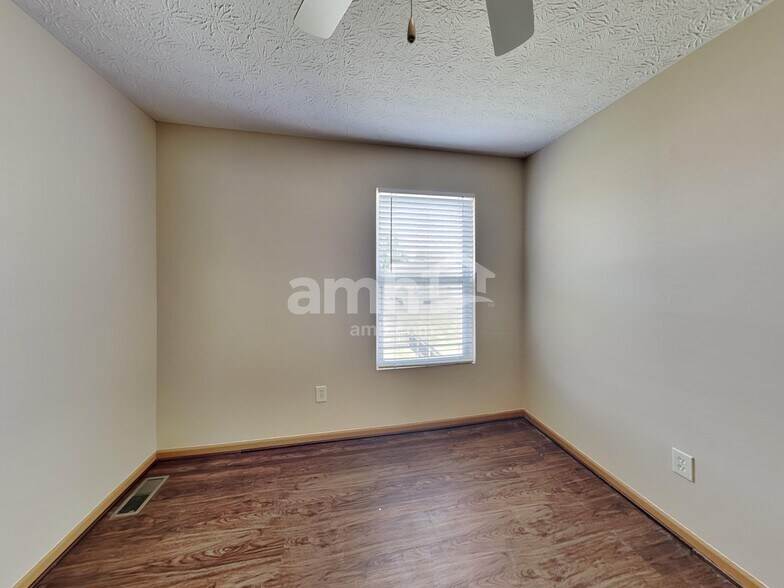Building Photo - 2661 Spring Grove Ave