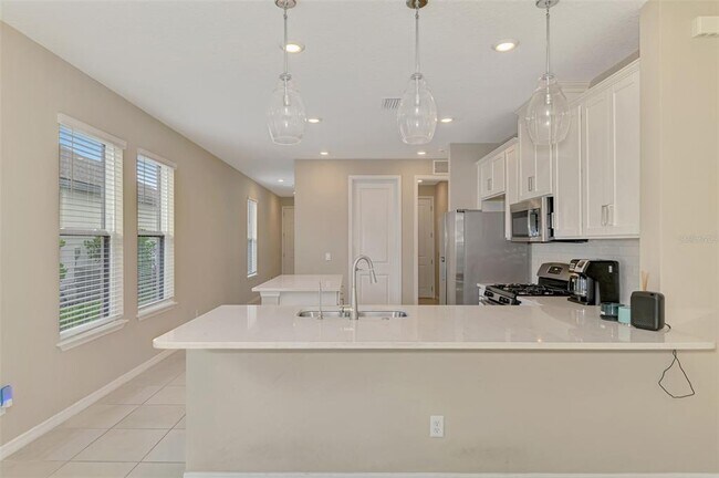 Building Photo - 6310 Grandview Hill Ct
