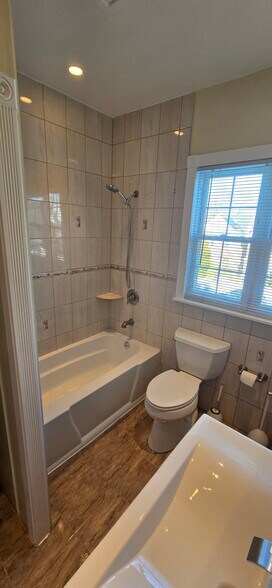 Building Photo - 8522 115th St