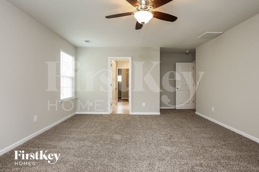 Building Photo - 235 Firewheel Ct