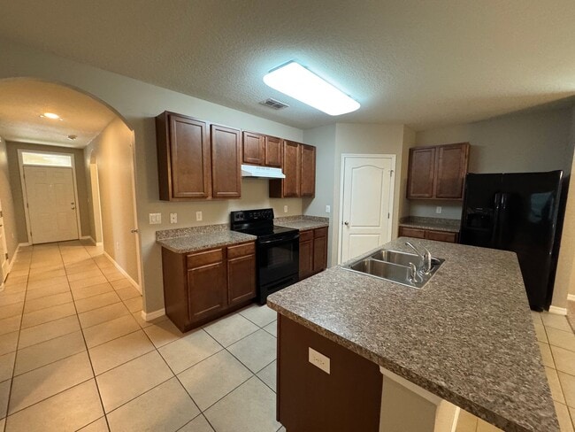 Building Photo - Beautiful 4 BR / 2 BA Home in Winter Haven!