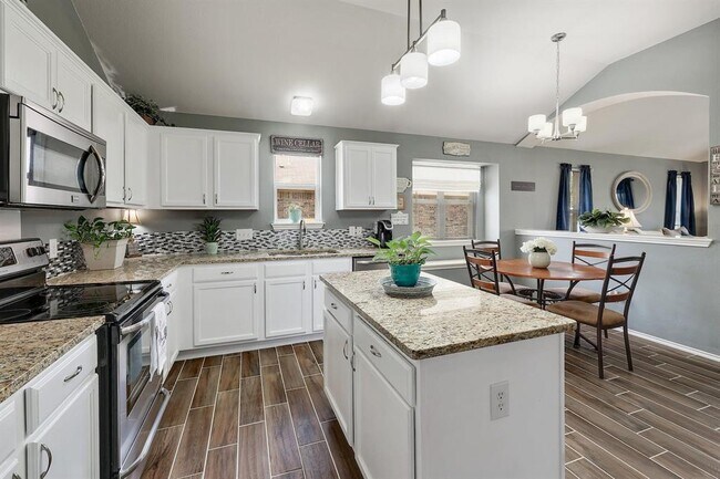 Building Photo - 316 Swenson Dr