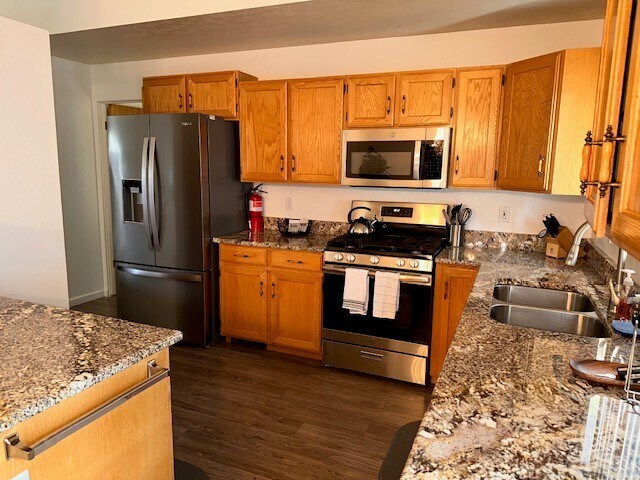 Building Photo - 1806 Reading Ln